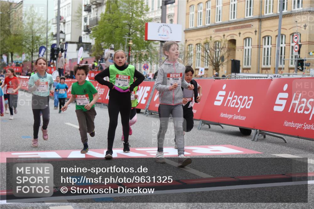 25.04.2026 - Das Zehntel Strokosch-Dieckow http://msf.ph/oto/9631325 25.04.2026 09:04:35 Ziel 1419, 1663, 1864, 1876, 2403, 2706, 3013, 3035, 3050, 3262, 3749, 3763, 3792 meine-sportfotos.de