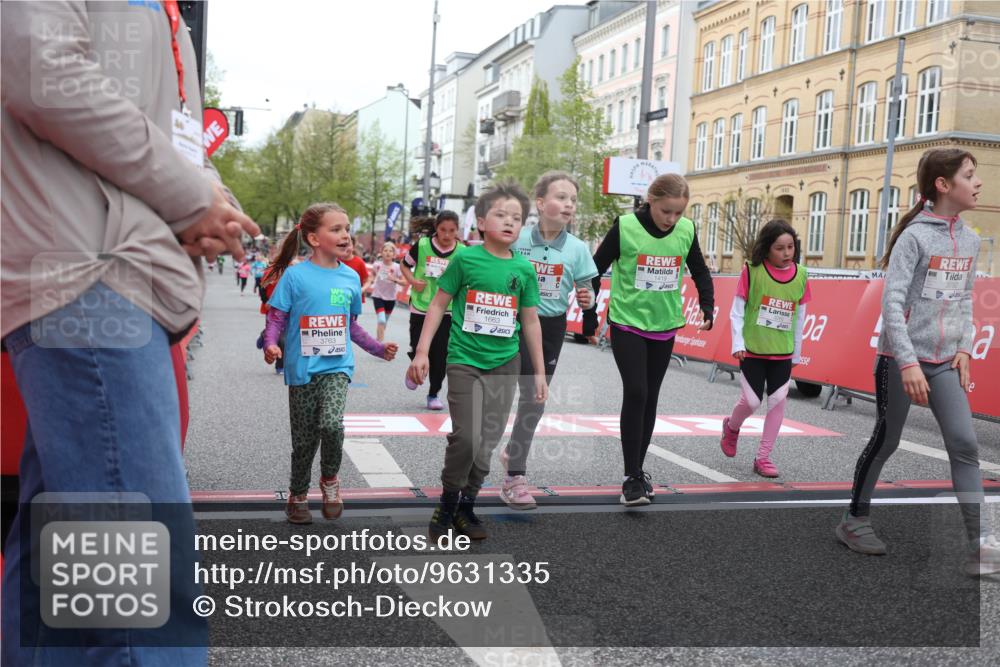 25.04.2026 - Das Zehntel Strokosch-Dieckow http://msf.ph/oto/9631335 25.04.2026 09:04:37 Ziel 1419, 1663, 1864, 1876, 2403, 2569, 2706, 3013, 3035, 3262, 3325, 3749, 3763, 3792 meine-sportfotos.de