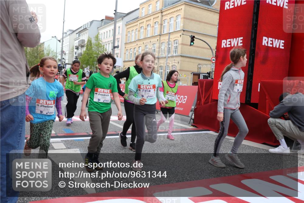 25.04.2026 - Das Zehntel Strokosch-Dieckow http://msf.ph/oto/9631344 25.04.2026 09:04:38 Ziel 1419, 1663, 1864, 1876, 2403, 2569, 2576, 2923, 3013, 3262, 3325, 3728, 3749, 3763, 3792 meine-sportfotos.de