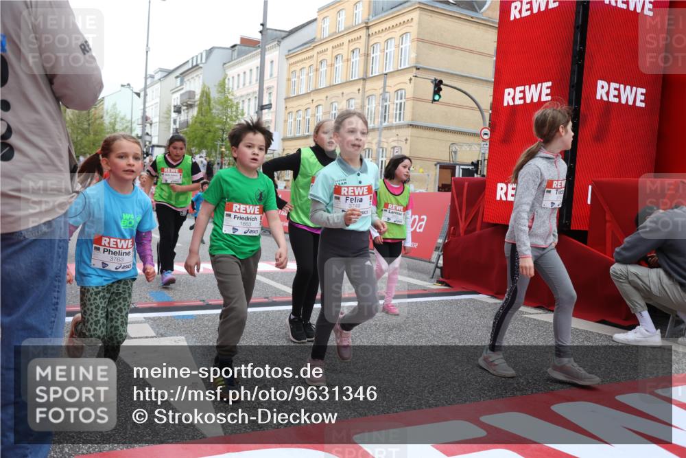 25.04.2026 - Das Zehntel Strokosch-Dieckow http://msf.ph/oto/9631346 25.04.2026 09:04:38 Ziel 1419, 1663, 1864, 1876, 2403, 2569, 2576, 2923, 3013, 3262, 3325, 3728, 3749, 3763, 3792 meine-sportfotos.de