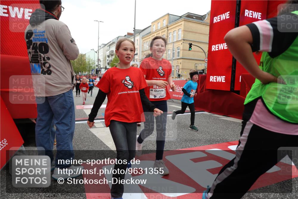 25.04.2026 - Das Zehntel Strokosch-Dieckow http://msf.ph/oto/9631355 25.04.2026 09:04:41 Ziel 1419, 1663, 1933, 2212, 2403, 2569, 2576, 2923, 3013, 3262, 3325, 3728, 3749, 3763, 3792, 3818, 3821 meine-sportfotos.de