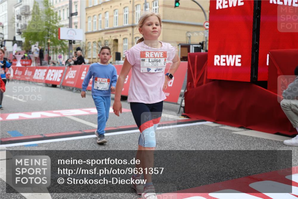 25.04.2026 - Das Zehntel Strokosch-Dieckow http://msf.ph/oto/9631357 25.04.2026 09:04:42 Ziel 1419, 1663, 1933, 2212, 2403, 2569, 2576, 2923, 3262, 3325, 3728, 3749, 3763, 3792, 3818, 3821 meine-sportfotos.de