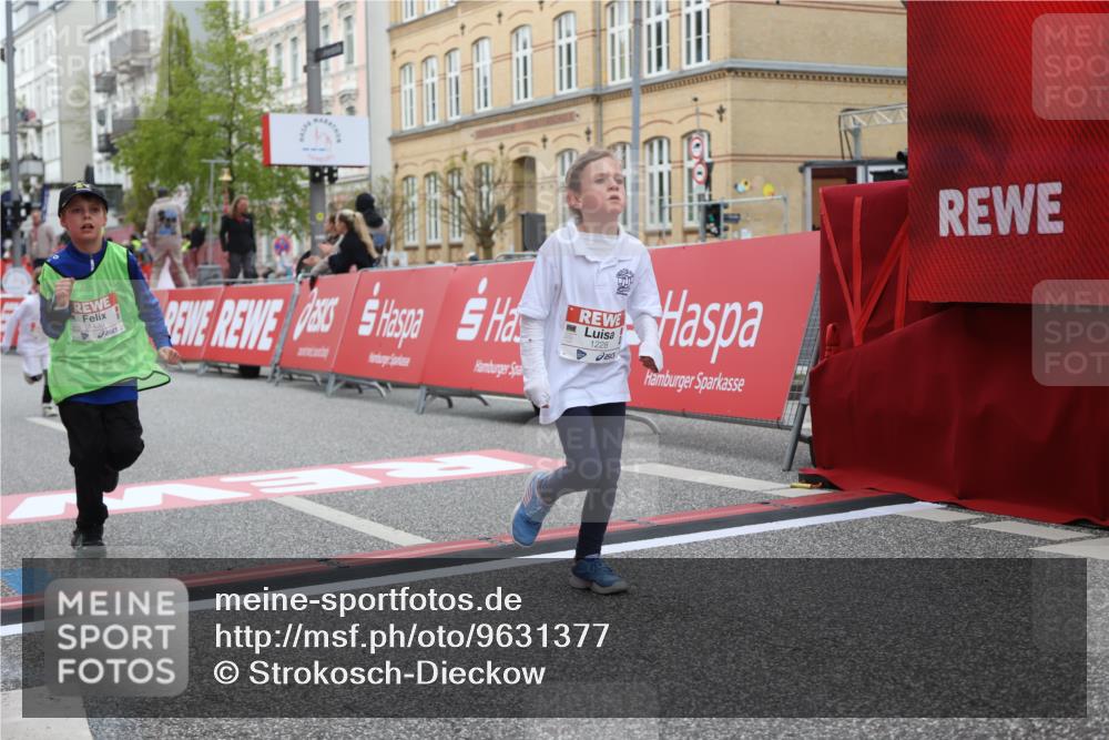 25.04.2026 - Das Zehntel Strokosch-Dieckow http://msf.ph/oto/9631377 25.04.2026 09:04:55 Ziel 1062, 1063, 1068, 1228, 1439, 1661, 2839, 3442, 3446 meine-sportfotos.de