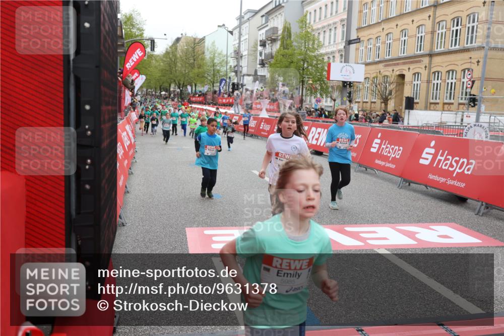 25.04.2026 - Das Zehntel Strokosch-Dieckow http://msf.ph/oto/9631378 25.04.2026 11:04:04 Ziel 5106, 5262, 5272, 5283, 5685, 5774, 5864, 5985, 6312, 6598, 6927, 6949, 7440, 7441, 7610 meine-sportfotos.de
