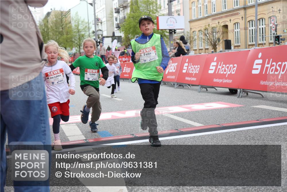 25.04.2026 - Das Zehntel Strokosch-Dieckow http://msf.ph/oto/9631381 25.04.2026 09:04:56 Ziel 1062, 1063, 1068, 1228, 1439, 1661, 2397, 2839, 3442, 3446, 3880 meine-sportfotos.de