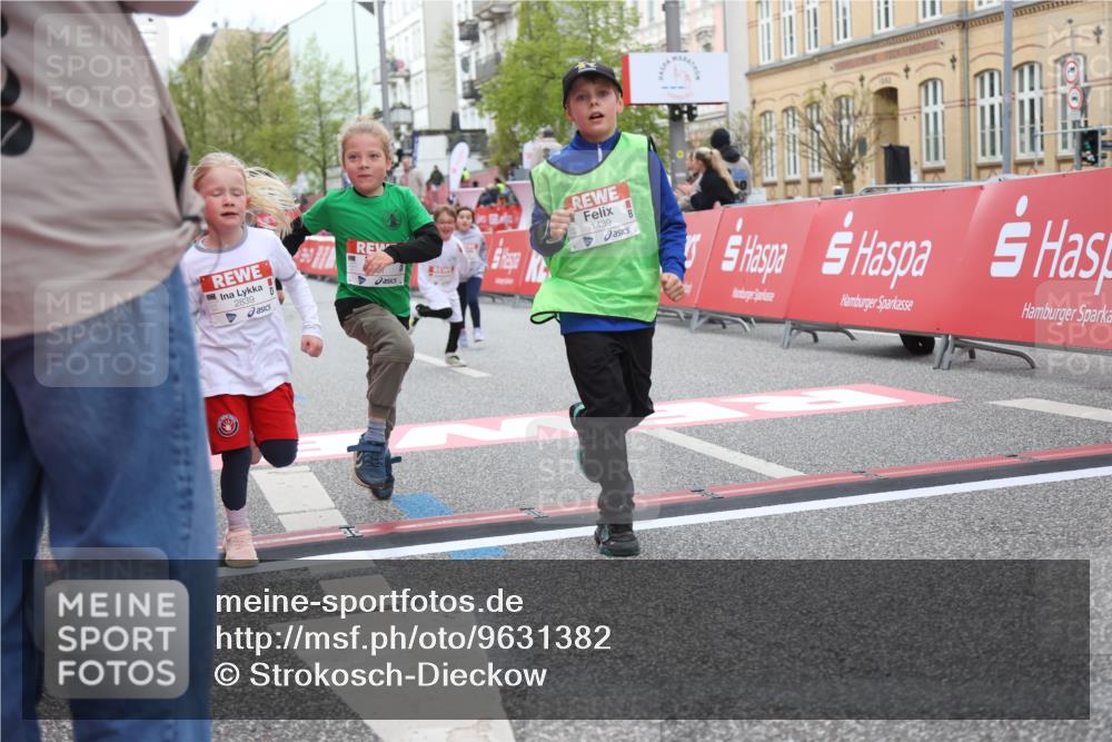 25.04.2026 - Das Zehntel Strokosch-Dieckow http://msf.ph/oto/9631382 25.04.2026 09:04:56 Ziel 1062, 1063, 1068, 1228, 1439, 1661, 2397, 2839, 3442, 3446, 3880 meine-sportfotos.de