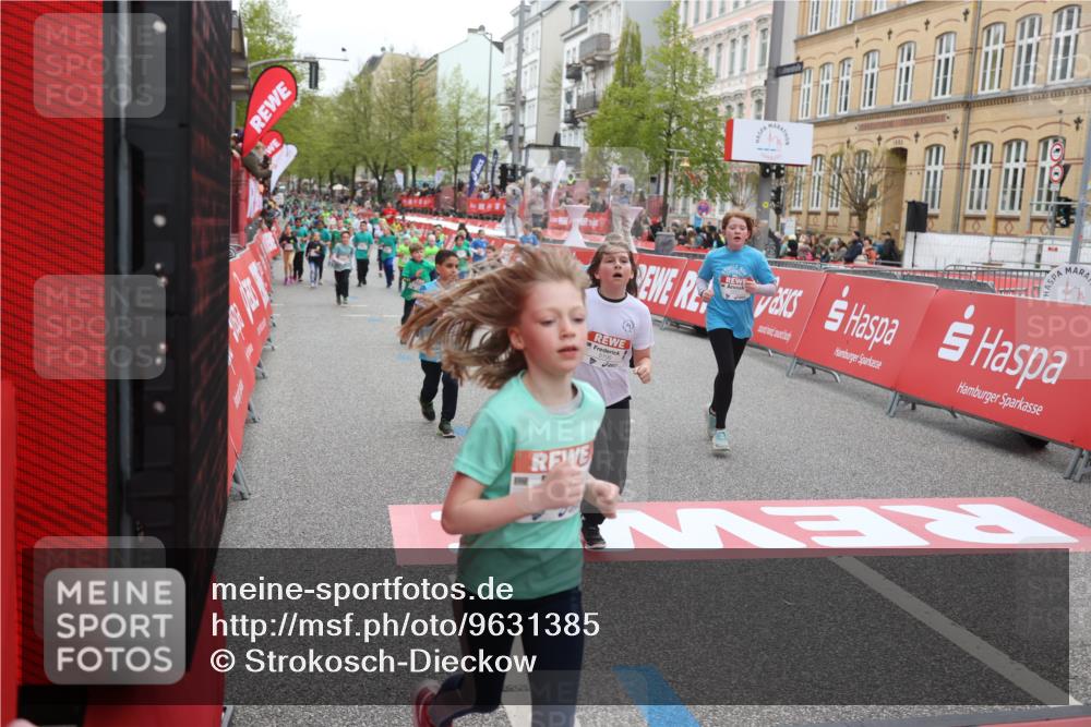 25.04.2026 - Das Zehntel Strokosch-Dieckow http://msf.ph/oto/9631385 25.04.2026 11:04:04 Ziel 5106, 5262, 5272, 5283, 5685, 5774, 5864, 5985, 6312, 6598, 6927, 6949, 7440, 7441, 7610 meine-sportfotos.de