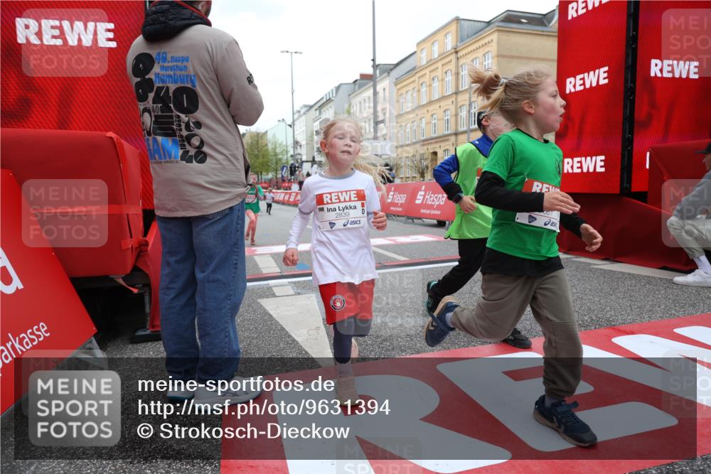 25.04.2026 - Das Zehntel Strokosch-Dieckow http://msf.ph/oto/9631394 25.04.2026 09:04:57 Ziel 1062, 1228, 1439, 1661, 2397, 2839, 3442, 3446, 3880 meine-sportfotos.de