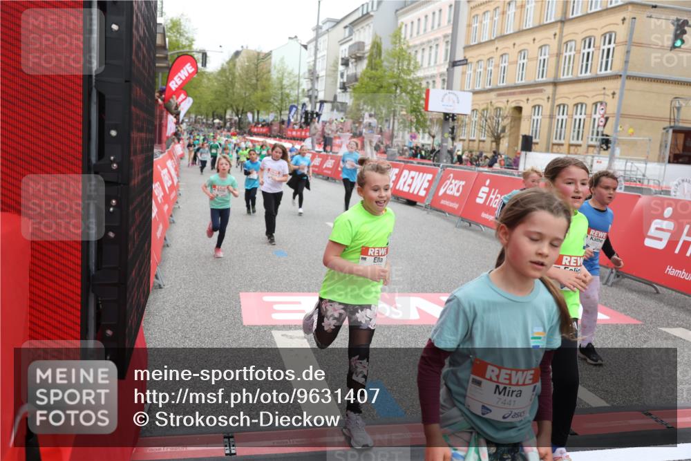 25.04.2026 - Das Zehntel Strokosch-Dieckow http://msf.ph/oto/9631407 25.04.2026 11:04:02 Ziel 5106, 5262, 5272, 5283, 5745, 5774, 5864, 5985, 6312, 6598, 6780, 6782, 6976, 7440, 7441, 7602, 7610, 7620, 7630, 7936 meine-sportfotos.de