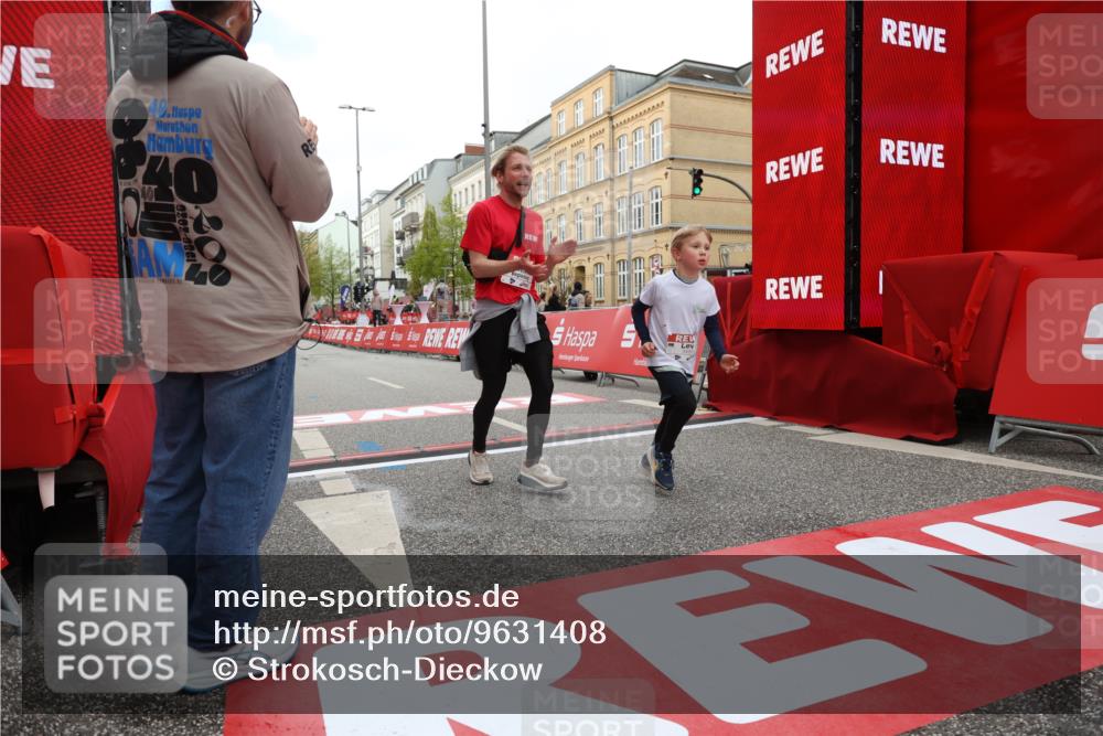25.04.2026 - Das Zehntel Strokosch-Dieckow http://msf.ph/oto/9631408 25.04.2026 09:05:04 Ziel 1793, 1835, 1860, 2386, 2397, 2440, 2578, 2588, 2842, 2996, 3451, 3459, 3880 meine-sportfotos.de