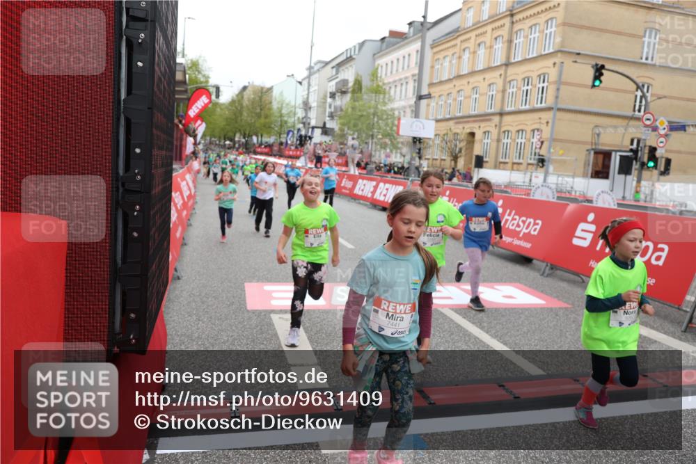25.04.2026 - Das Zehntel Strokosch-Dieckow http://msf.ph/oto/9631409 25.04.2026 11:04:02 Ziel 5106, 5262, 5272, 5283, 5745, 5774, 5864, 5985, 6312, 6598, 6780, 6782, 6976, 7440, 7441, 7602, 7610, 7620, 7630, 7936 meine-sportfotos.de