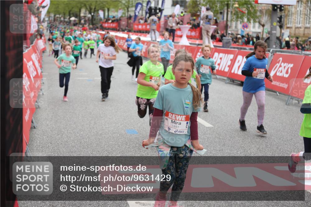 25.04.2026 - Das Zehntel Strokosch-Dieckow http://msf.ph/oto/9631429 25.04.2026 11:04:01 Ziel 5262, 5272, 5283, 5468, 5520, 5745, 5774, 5864, 5865, 5985, 6312, 6598, 6780, 6782, 6976, 7440, 7441, 7602, 7610, 7620, 7630, 7936 meine-sportfotos.de