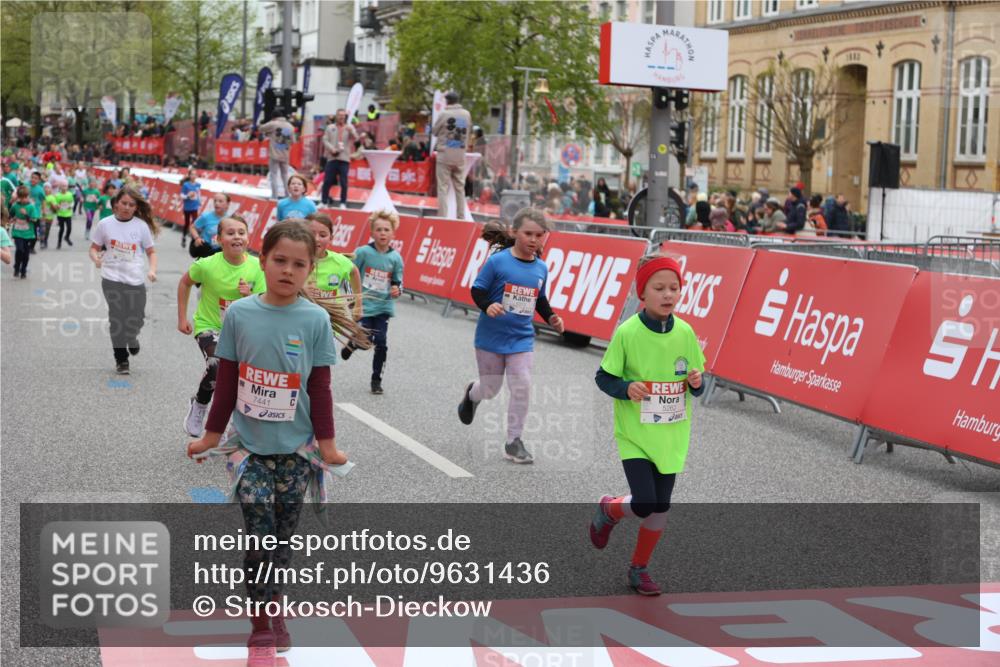 25.04.2026 - Das Zehntel Strokosch-Dieckow http://msf.ph/oto/9631436 25.04.2026 11:04:00 Ziel 5231, 5262, 5272, 5283, 5468, 5520, 5745, 5774, 5864, 5865, 6291, 6312, 6598, 6780, 6782, 6976, 7440, 7441, 7602, 7610, 7620, 7630, 7936 meine-sportfotos.de