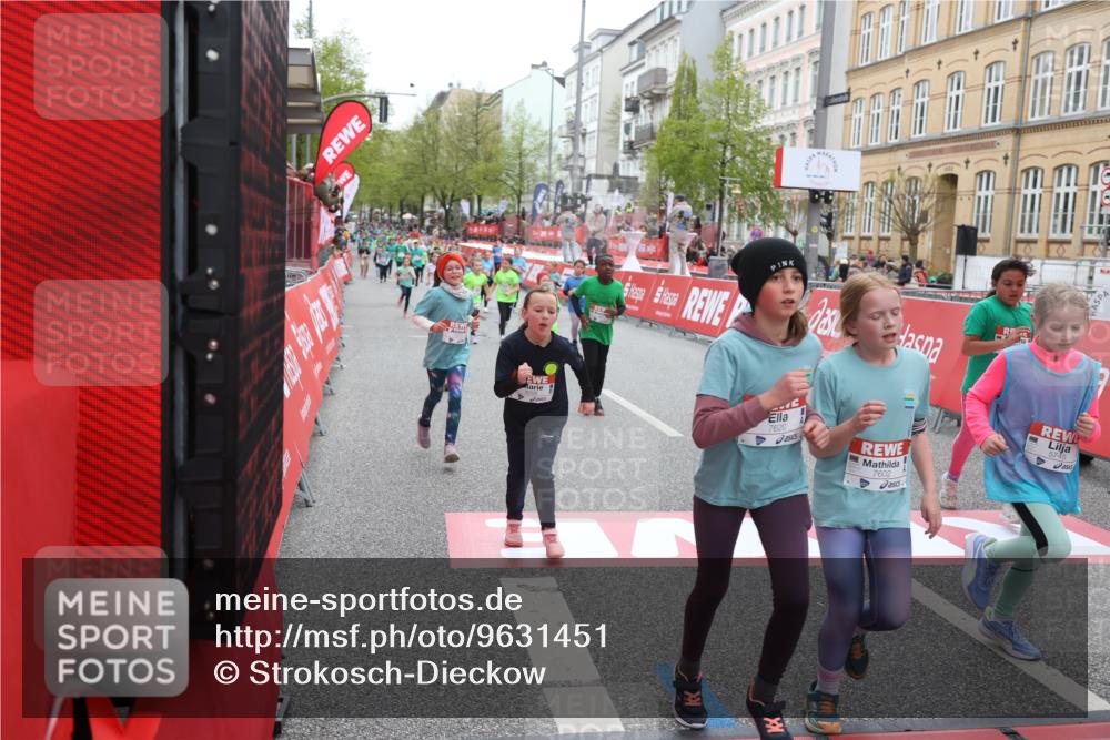 25.04.2026 - Das Zehntel Strokosch-Dieckow http://msf.ph/oto/9631451 25.04.2026 11:03:57 Ziel 5046, 5231, 5468, 5520, 5745, 5774, 5864, 5865, 6291, 6485, 6570, 6598, 6780, 6782, 6812, 6976, 6995, 7000, 7538, 7602, 7610, 7620, 7630, 7934, 7936 meine-sportfotos.de