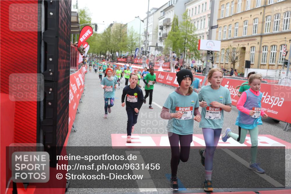 25.04.2026 - Das Zehntel Strokosch-Dieckow http://msf.ph/oto/9631456 25.04.2026 11:03:57 Ziel 5046, 5231, 5468, 5520, 5745, 5774, 5864, 5865, 6291, 6485, 6570, 6598, 6780, 6782, 6812, 6976, 6995, 7000, 7538, 7602, 7610, 7620, 7630, 7934, 7936 meine-sportfotos.de