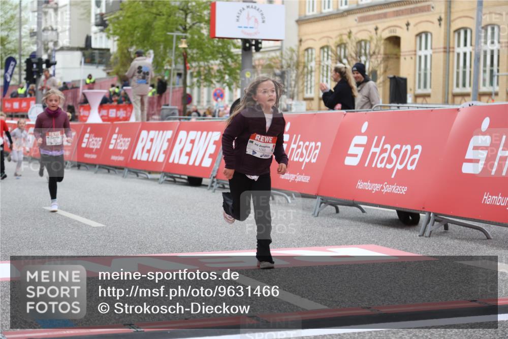 25.04.2026 - Das Zehntel Strokosch-Dieckow http://msf.ph/oto/9631466 25.04.2026 09:07:23 Ziel 1079, 1095, 2202, 2924, 2930, 3735, 3742, 3753, 3779, 3864, 3934 meine-sportfotos.de
