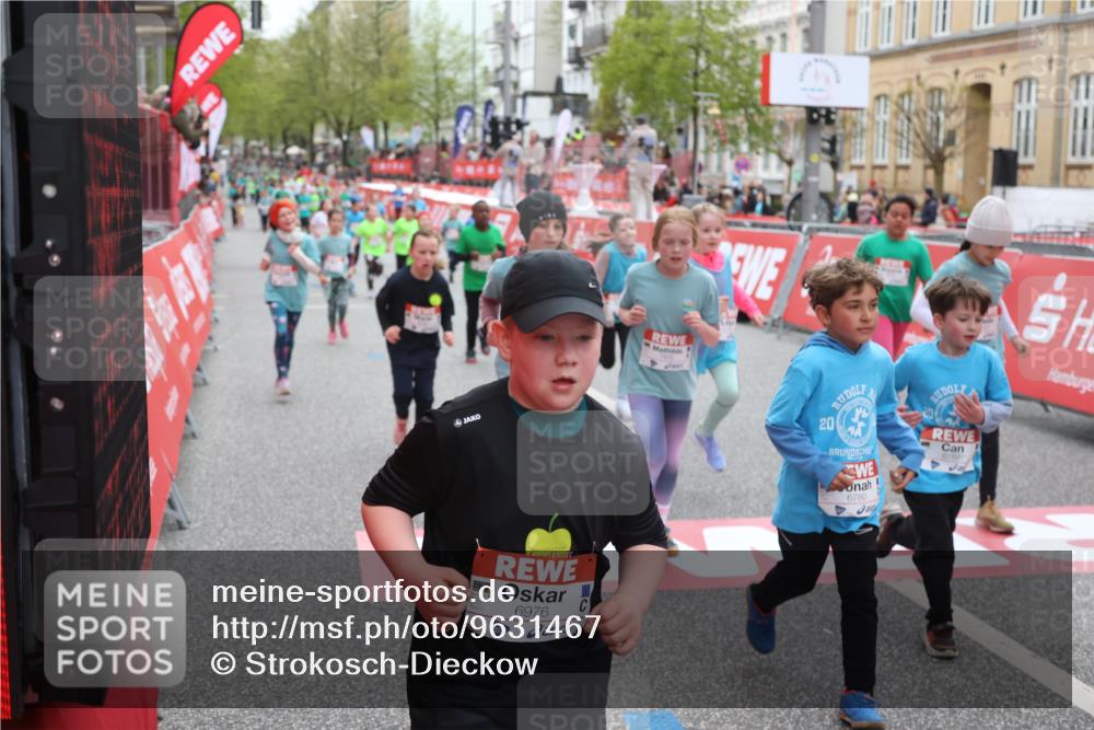 25.04.2026 - Das Zehntel Strokosch-Dieckow http://msf.ph/oto/9631467 25.04.2026 11:03:56 Ziel 5046, 5231, 5468, 5520, 5745, 5774, 5865, 6150, 6291, 6485, 6570, 6598, 6780, 6782, 6812, 6976, 6994, 6995, 7000, 7025, 7538, 7602, 7620, 7630, 7934, 7936 meine-sportfotos.de