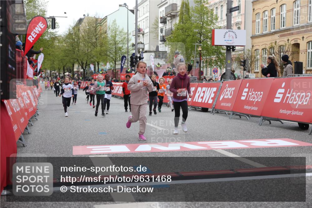 25.04.2026 - Das Zehntel Strokosch-Dieckow http://msf.ph/oto/9631468 25.04.2026 09:07:24 Ziel 1079, 1095, 2202, 2930, 3735, 3742, 3753, 3779, 3864, 3934, 3935 meine-sportfotos.de