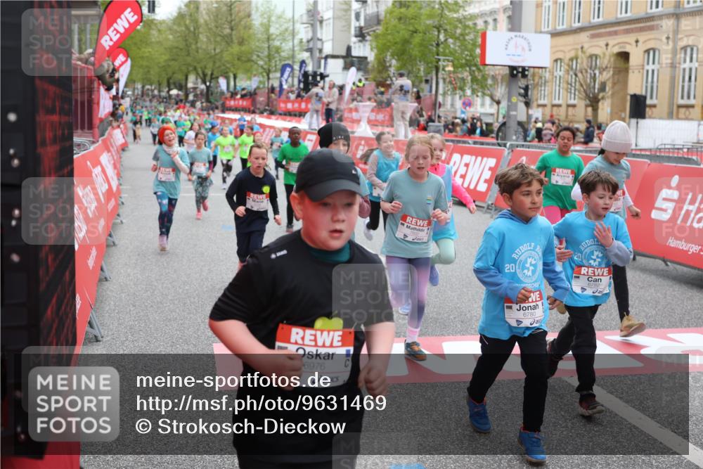 25.04.2026 - Das Zehntel Strokosch-Dieckow http://msf.ph/oto/9631469 25.04.2026 11:03:56 Ziel 5046, 5231, 5468, 5520, 5745, 5774, 5865, 6150, 6291, 6485, 6570, 6598, 6780, 6782, 6812, 6976, 6994, 6995, 7000, 7025, 7538, 7602, 7620, 7630, 7934, 7936 meine-sportfotos.de
