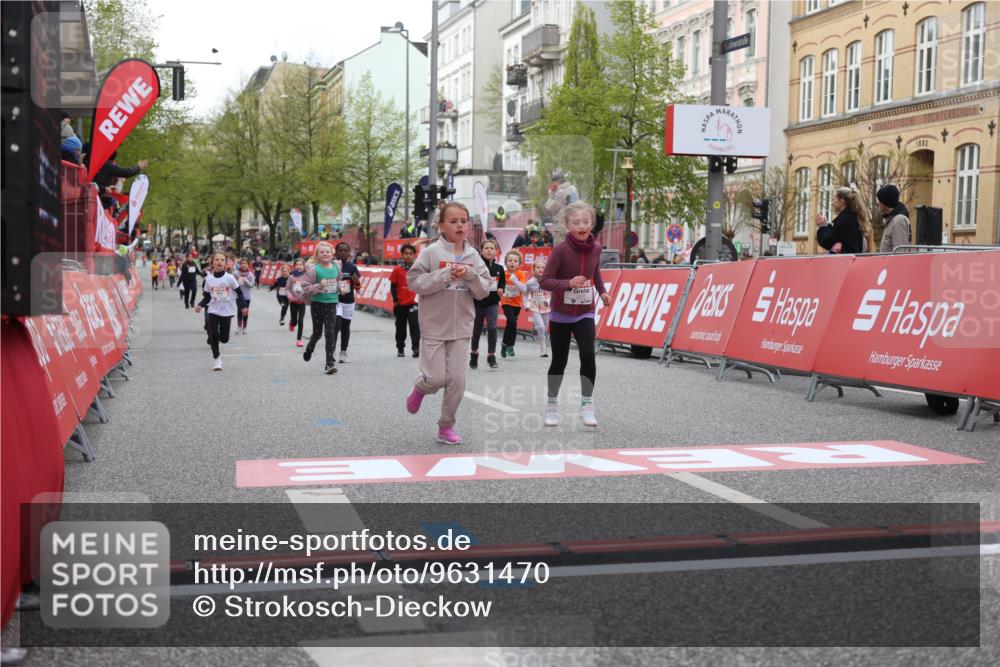 25.04.2026 - Das Zehntel Strokosch-Dieckow http://msf.ph/oto/9631470 25.04.2026 09:07:24 Ziel 1079, 1095, 2202, 2930, 3735, 3742, 3753, 3779, 3864, 3934, 3935 meine-sportfotos.de