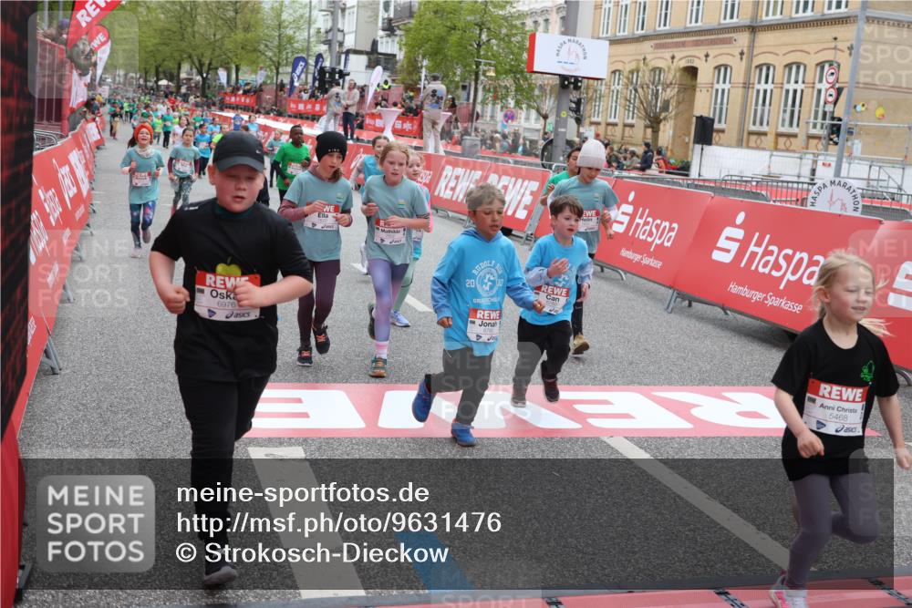 25.04.2026 - Das Zehntel Strokosch-Dieckow http://msf.ph/oto/9631476 25.04.2026 11:03:56 Ziel 5046, 5231, 5468, 5520, 5745, 5774, 5865, 6150, 6291, 6485, 6570, 6598, 6780, 6782, 6812, 6976, 6994, 6995, 7000, 7025, 7538, 7602, 7620, 7630, 7934, 7936 meine-sportfotos.de