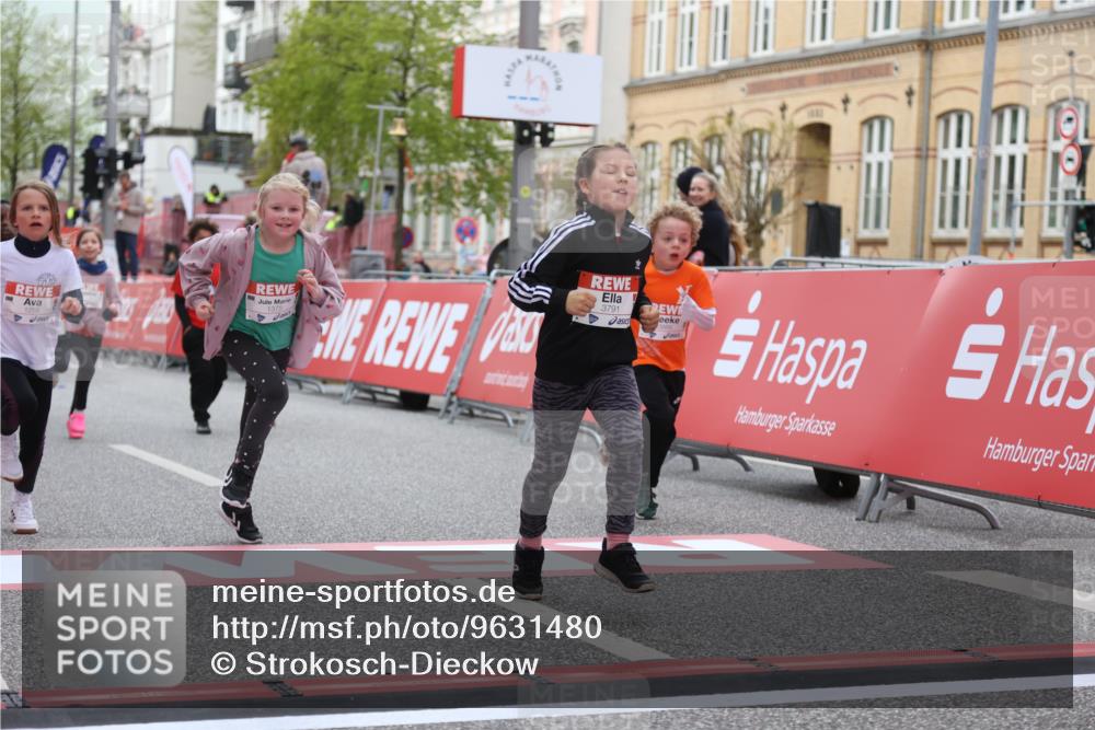 25.04.2026 - Das Zehntel Strokosch-Dieckow http://msf.ph/oto/9631480 25.04.2026 09:07:27 Ziel 1079, 1095, 1258, 1375, 2202, 3735, 3753, 3779, 3791, 3889, 3908, 3934, 3935 meine-sportfotos.de