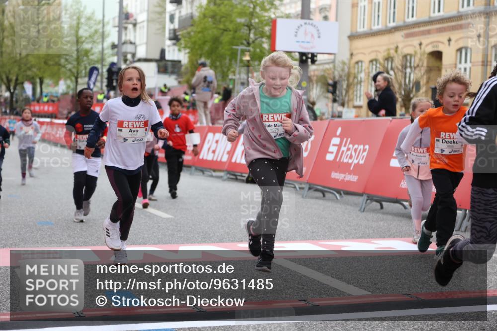 25.04.2026 - Das Zehntel Strokosch-Dieckow http://msf.ph/oto/9631485 25.04.2026 09:07:28 Ziel 1095, 1258, 1375, 1800, 3735, 3779, 3791, 3889, 3908, 3934, 3935 meine-sportfotos.de