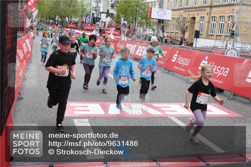 25.04.2026 - Das Zehntel Strokosch-Dieckow http://msf.ph/oto/9631486 25.04.2026 11:03:56 Ziel 5046, 5231, 5468, 5520, 5745, 5774, 5865, 6150, 6291, 6485, 6570, 6598, 6780, 6782, 6812, 6976, 6994, 6995, 7000, 7025, 7538, 7602, 7620, 7630, 7934, 7936 meine-sportfotos.de