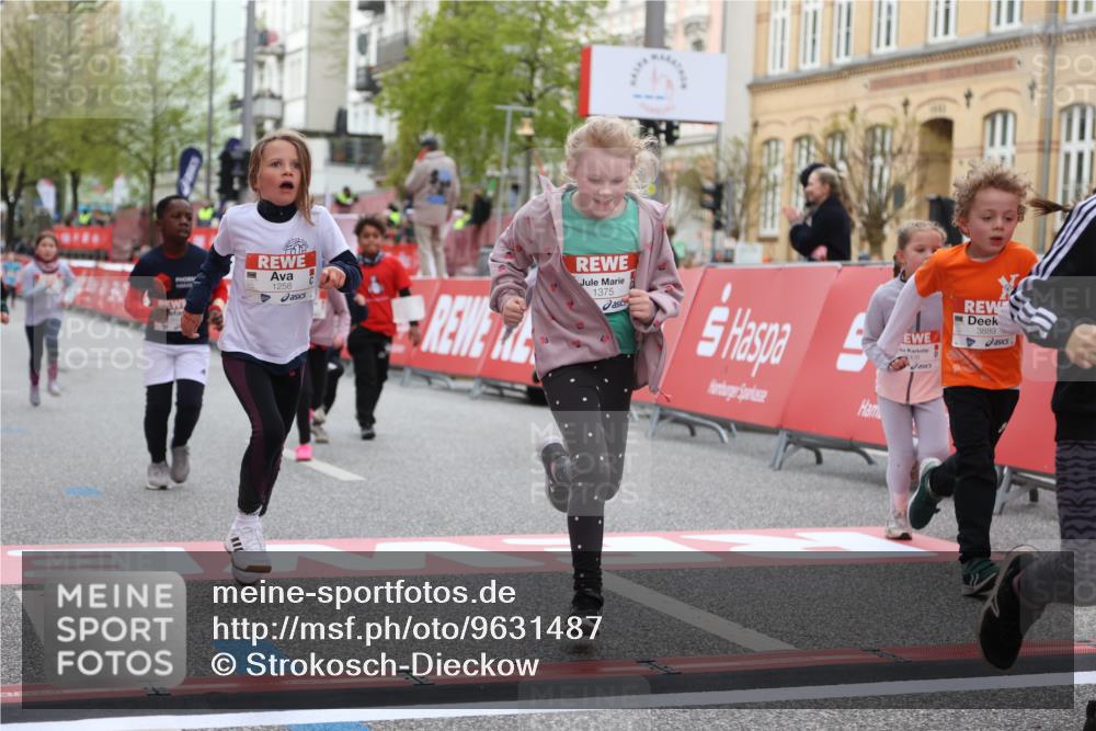 25.04.2026 - Das Zehntel Strokosch-Dieckow http://msf.ph/oto/9631487 25.04.2026 09:07:28 Ziel 1095, 1258, 1375, 1800, 3735, 3779, 3791, 3889, 3908, 3934, 3935 meine-sportfotos.de