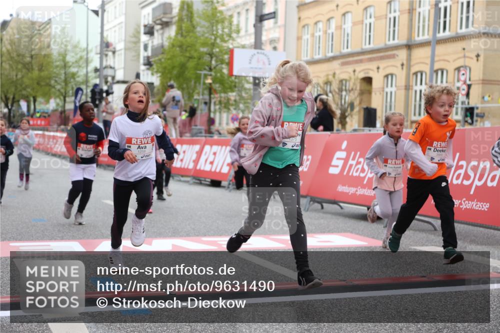 25.04.2026 - Das Zehntel Strokosch-Dieckow http://msf.ph/oto/9631490 25.04.2026 09:07:28 Ziel 1095, 1258, 1375, 1800, 3735, 3779, 3791, 3889, 3908, 3934, 3935 meine-sportfotos.de