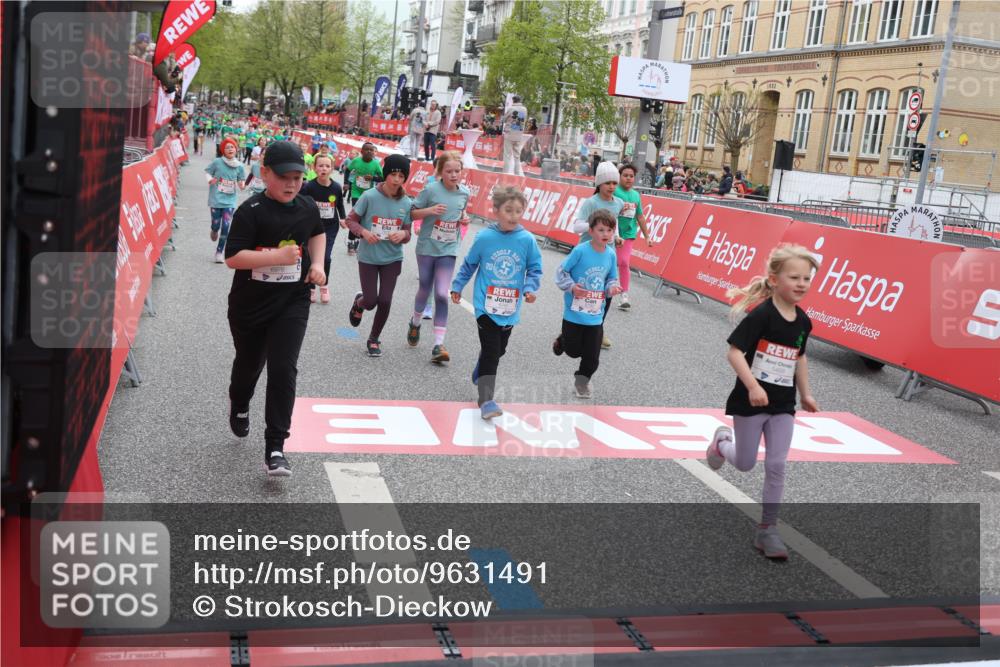 25.04.2026 - Das Zehntel Strokosch-Dieckow http://msf.ph/oto/9631491 25.04.2026 11:03:55 Ziel 5046, 5224, 5231, 5468, 5520, 5745, 5865, 5888, 6150, 6291, 6485, 6570, 6780, 6782, 6812, 6976, 6994, 6995, 7000, 7025, 7538, 7602, 7620, 7630, 7934, 7936 meine-sportfotos.de