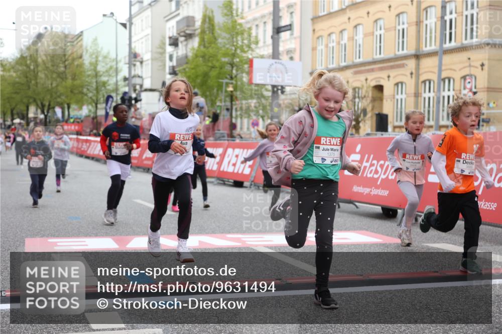 25.04.2026 - Das Zehntel Strokosch-Dieckow http://msf.ph/oto/9631494 25.04.2026 09:07:29 Ziel 1095, 1258, 1375, 1800, 1806, 3735, 3791, 3889, 3908, 3934, 3935 meine-sportfotos.de