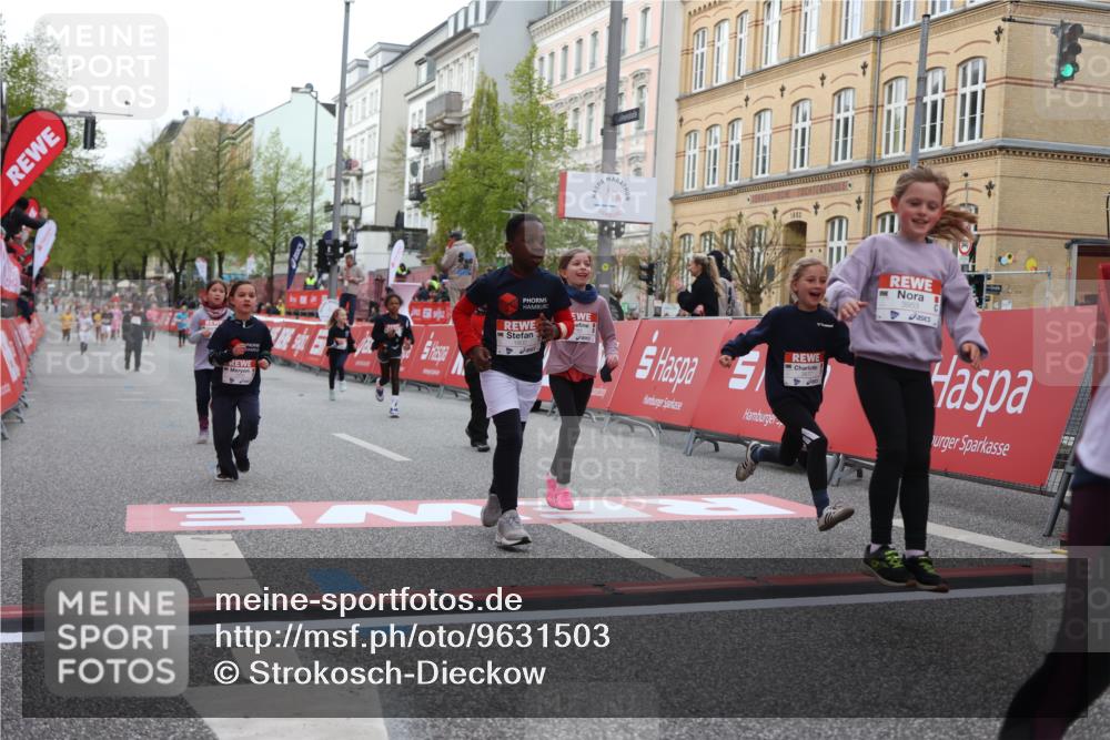 25.04.2026 - Das Zehntel Strokosch-Dieckow http://msf.ph/oto/9631503 25.04.2026 09:07:30 Ziel 1258, 1375, 1800, 1806, 2913, 3735, 3791, 3889, 3908, 3934, 3935 meine-sportfotos.de