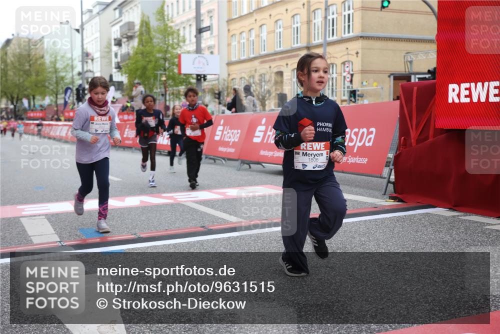 25.04.2026 - Das Zehntel Strokosch-Dieckow http://msf.ph/oto/9631515 25.04.2026 09:07:32 Ziel 1243, 1245, 1258, 1375, 1800, 1806, 2555, 2913, 3791, 3877, 3889, 3908, 3935, 3953 meine-sportfotos.de