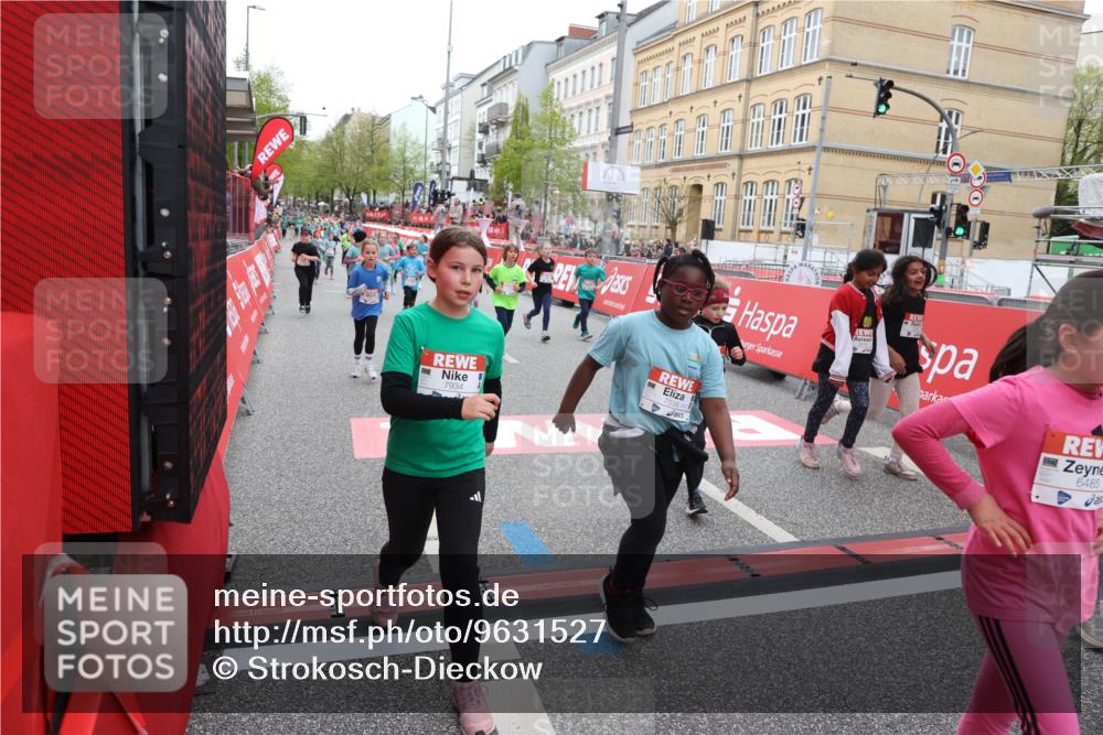 25.04.2026 - Das Zehntel Strokosch-Dieckow http://msf.ph/oto/9631527 25.04.2026 11:03:52 Ziel 5046, 5214, 5224, 5225, 5231, 5888, 6150, 6268, 6291, 6485, 6570, 6812, 6994, 6995, 7000, 7025, 7347, 7538, 7874, 7934 meine-sportfotos.de