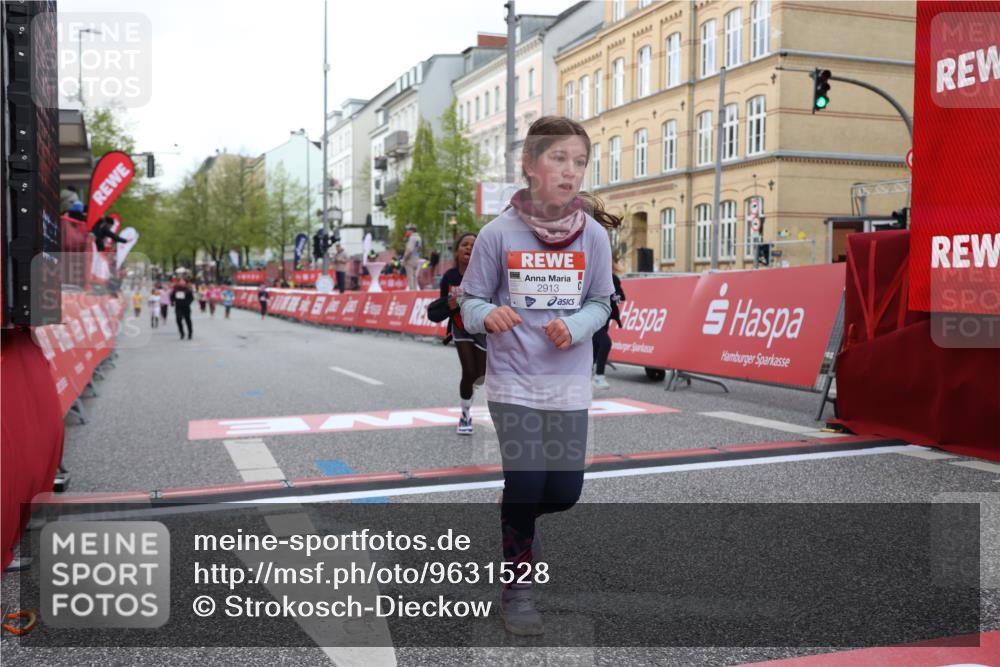 25.04.2026 - Das Zehntel Strokosch-Dieckow http://msf.ph/oto/9631528 25.04.2026 09:07:33 Ziel 1243, 1245, 1258, 1375, 1800, 1806, 2555, 2913, 3785, 3791, 3877, 3889, 3908, 3953 meine-sportfotos.de