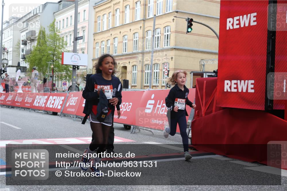 25.04.2026 - Das Zehntel Strokosch-Dieckow http://msf.ph/oto/9631531 25.04.2026 09:07:34 Ziel 1243, 1245, 1258, 1375, 1800, 1806, 2555, 2913, 3785, 3877, 3889, 3908, 3953 meine-sportfotos.de