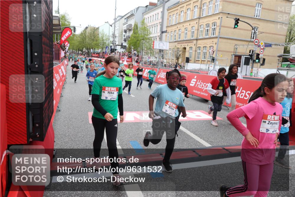 25.04.2026 - Das Zehntel Strokosch-Dieckow http://msf.ph/oto/9631532 25.04.2026 11:03:52 Ziel 5046, 5214, 5224, 5225, 5231, 5888, 6150, 6268, 6291, 6485, 6570, 6812, 6994, 6995, 7000, 7025, 7347, 7538, 7874, 7934 meine-sportfotos.de