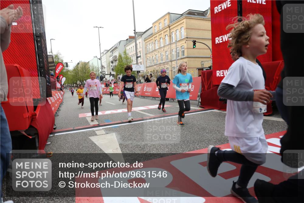 25.04.2026 - Das Zehntel Strokosch-Dieckow http://msf.ph/oto/9631546 25.04.2026 09:07:46 Ziel 1272, 1498, 1954, 1976, 1977, 2272, 2287, 2614, 3761, 3775 meine-sportfotos.de