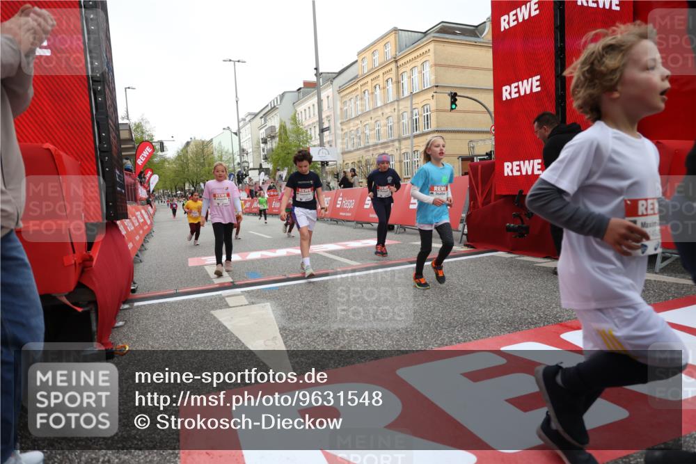 25.04.2026 - Das Zehntel Strokosch-Dieckow http://msf.ph/oto/9631548 25.04.2026 09:07:46 Ziel 1272, 1498, 1954, 1976, 1977, 2272, 2287, 2614, 3761, 3775 meine-sportfotos.de