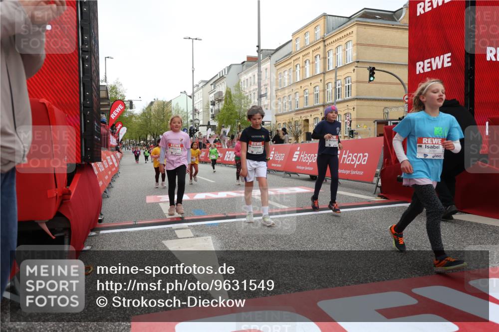 25.04.2026 - Das Zehntel Strokosch-Dieckow http://msf.ph/oto/9631549 25.04.2026 09:07:46 Ziel 1272, 1498, 1954, 1976, 1977, 2272, 2287, 2614, 3761, 3775 meine-sportfotos.de