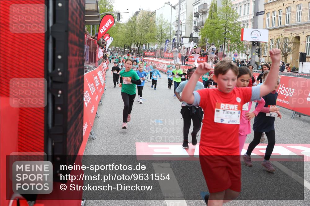 25.04.2026 - Das Zehntel Strokosch-Dieckow http://msf.ph/oto/9631554 25.04.2026 11:03:51 Ziel 5046, 5214, 5224, 5225, 5888, 6150, 6268, 6485, 6570, 6812, 6994, 6995, 7000, 7025, 7347, 7538, 7874, 7934 meine-sportfotos.de