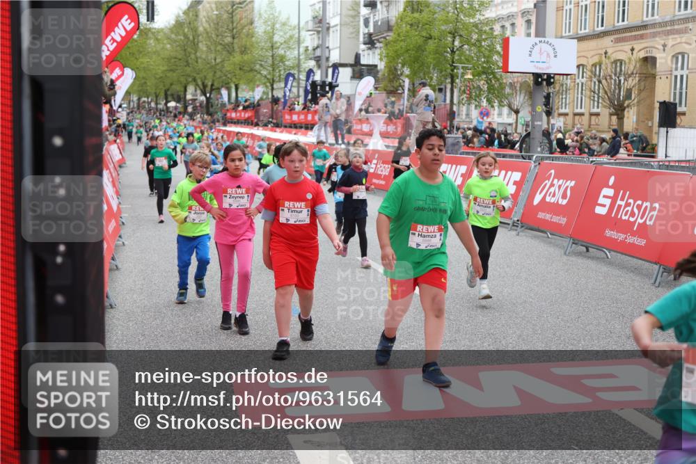 25.04.2026 - Das Zehntel Strokosch-Dieckow http://msf.ph/oto/9631564 25.04.2026 11:03:48 Ziel 5152, 5214, 5224, 5225, 5888, 5895, 6150, 6165, 6176, 6268, 6817, 6849, 6994, 7025, 7343, 7347, 7799, 7874 meine-sportfotos.de