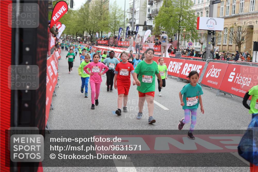 25.04.2026 - Das Zehntel Strokosch-Dieckow http://msf.ph/oto/9631571 25.04.2026 11:03:47 Ziel 5152, 5214, 5224, 5225, 5888, 5895, 6165, 6176, 6268, 6817, 6849, 7343, 7347, 7799, 7874 meine-sportfotos.de