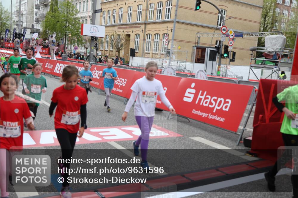 25.04.2026 - Das Zehntel Strokosch-Dieckow http://msf.ph/oto/9631596 25.04.2026 11:03:42 Ziel 5011, 5042, 5134, 5152, 5330, 5351, 5895, 5940, 6165, 6176, 6267, 6269, 6278, 6817, 6849, 7038, 7343, 7442, 7453, 7475, 7799 meine-sportfotos.de