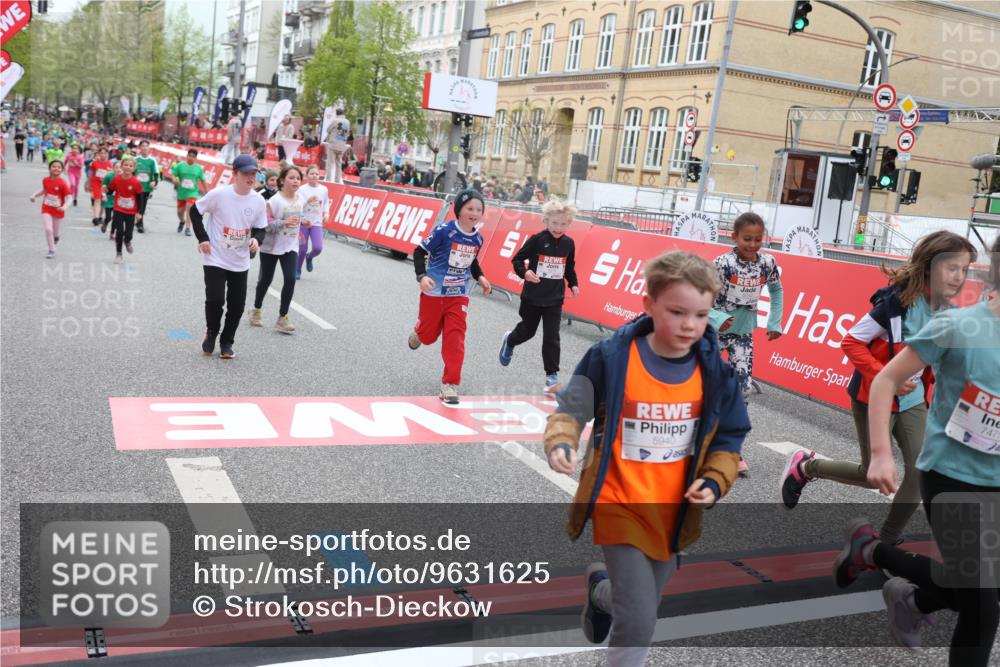 25.04.2026 - Das Zehntel Strokosch-Dieckow http://msf.ph/oto/9631625 25.04.2026 11:03:38 Ziel 5011, 5042, 5134, 5136, 5330, 5351, 5582, 5772, 5940, 6267, 6269, 6278, 7024, 7038, 7442, 7445, 7453, 7475, 7561, 7667, 8075 meine-sportfotos.de