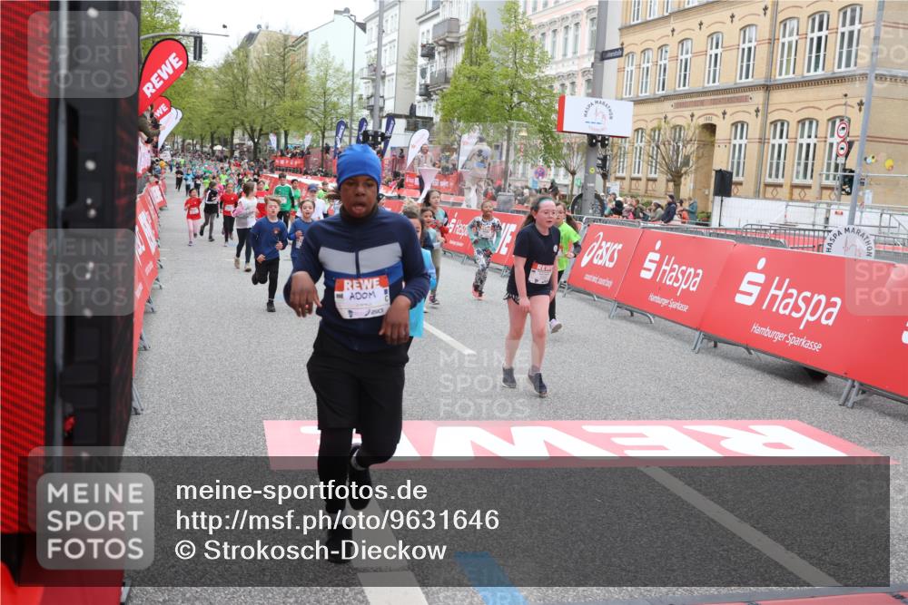 25.04.2026 - Das Zehntel Strokosch-Dieckow http://msf.ph/oto/9631646 25.04.2026 11:03:34 Ziel 5136, 5351, 5582, 5772, 5891, 7024, 7038, 7265, 7282, 7292, 7359, 7360, 7445, 7561, 7667, 7824, 7858, 7872, 7996, 8075 meine-sportfotos.de