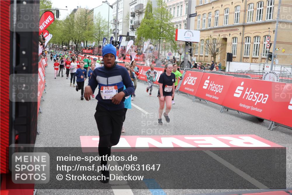 25.04.2026 - Das Zehntel Strokosch-Dieckow http://msf.ph/oto/9631647 25.04.2026 11:03:34 Ziel 5136, 5351, 5582, 5772, 5891, 7024, 7038, 7265, 7282, 7292, 7359, 7360, 7445, 7561, 7667, 7824, 7858, 7872, 7996, 8075 meine-sportfotos.de