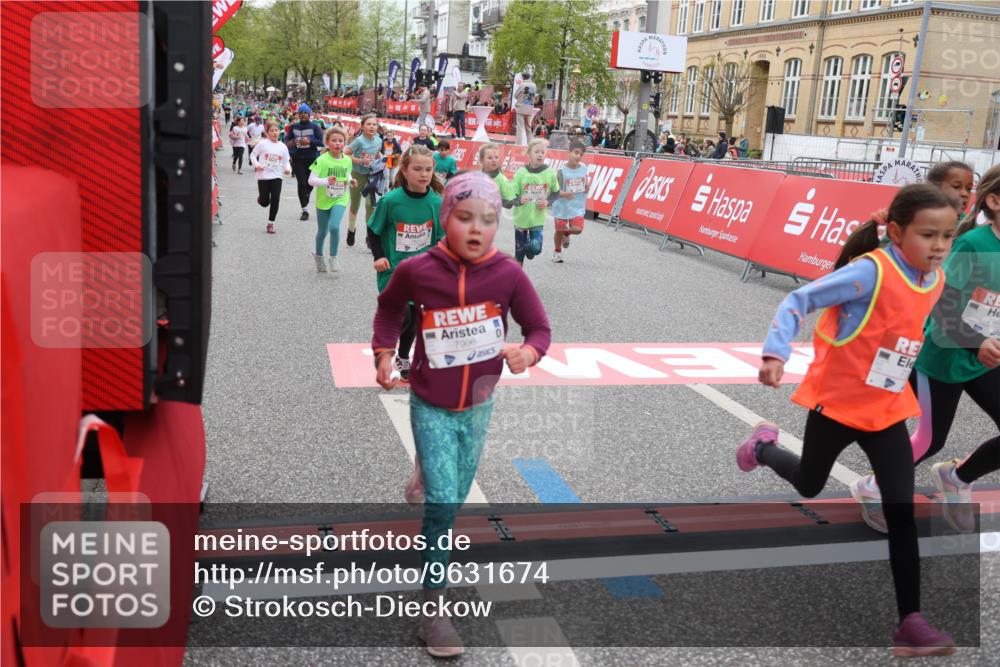 25.04.2026 - Das Zehntel Strokosch-Dieckow http://msf.ph/oto/9631674 25.04.2026 11:03:30 Ziel 5107, 5114, 5136, 5530, 5891, 7024, 7265, 7282, 7292, 7359, 7360, 7561, 7667, 7824, 7855, 7858, 7862, 7872, 7996, 8075 meine-sportfotos.de
