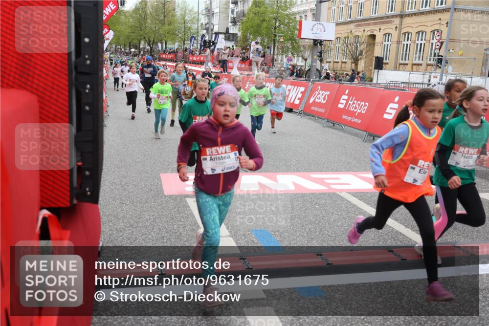 25.04.2026 - Das Zehntel Strokosch-Dieckow http://msf.ph/oto/9631675 25.04.2026 11:03:30 Ziel 5107, 5114, 5136, 5530, 5891, 7024, 7265, 7282, 7292, 7359, 7360, 7561, 7667, 7824, 7855, 7858, 7862, 7872, 7996, 8075 meine-sportfotos.de